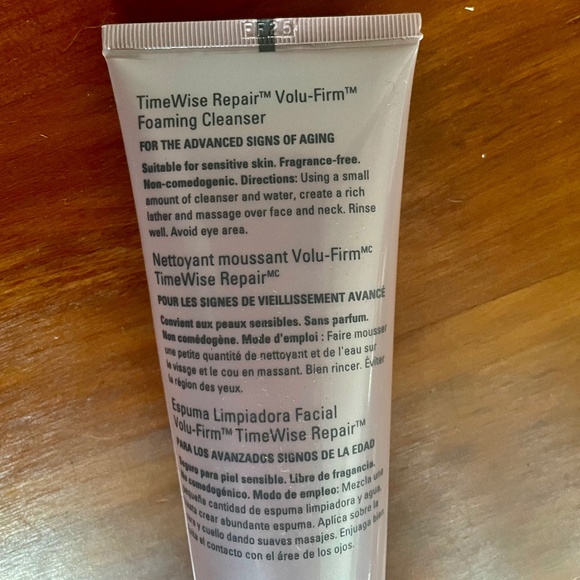 NWOB Mary Kay Timewise Repair Volu-Firm Foaming Cleanser 4.5oz - Picture 4 of 4